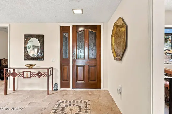 1131 W Camino De La Oca, Green Valley, AZ 85622