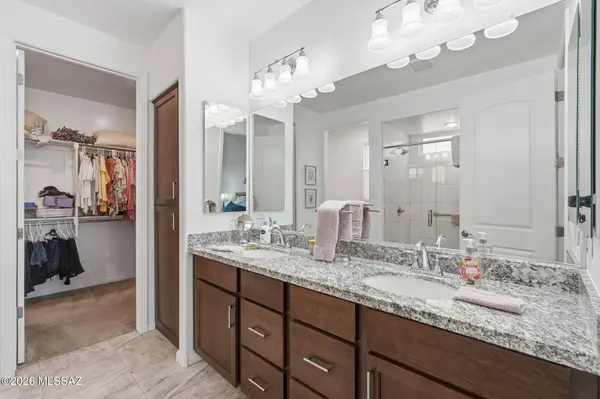 558 N Sonoma Vista Dr, Green Valley, AZ 85614