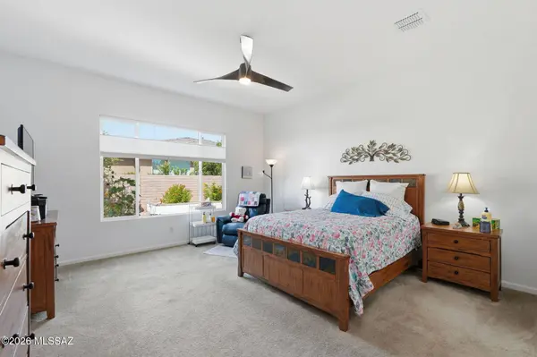 558 N Sonoma Vista Dr, Green Valley, AZ 85614