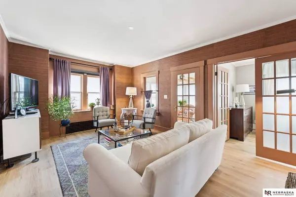 4216 Barker Avenue, Omaha, NE 68105