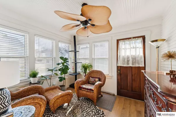 4216 Barker Avenue, Omaha, NE 68105