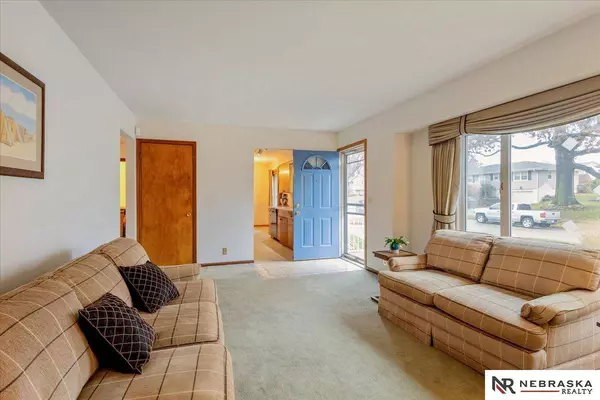 5012 Magnolia Street, Omaha, NE 68137