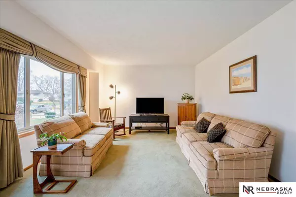 5012 Magnolia Street, Omaha, NE 68137