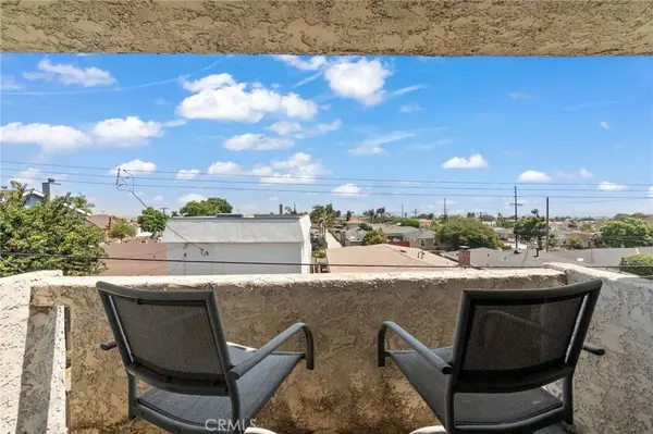 106 N Western #302, San Pedro, CA 90732