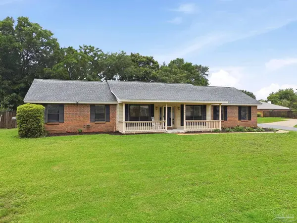 1305 Calcutta Dr, Gulf Breeze, FL 32563