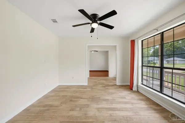 1305 Calcutta Dr, Gulf Breeze, FL 32563