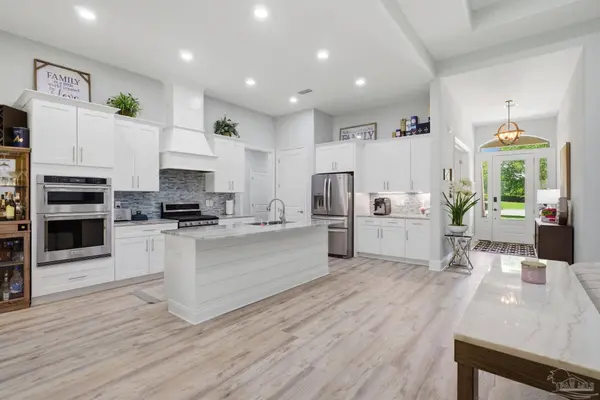 7703 Freesia, Navarre, FL 32566