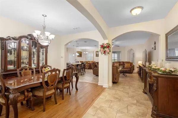 218 WELLINGTON WOODS AVE, Deland, FL 32724