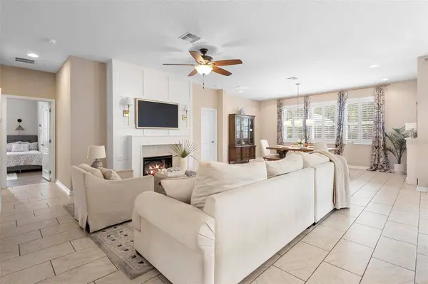 716 RIVIERA BELLA DR, Debary, FL 32713