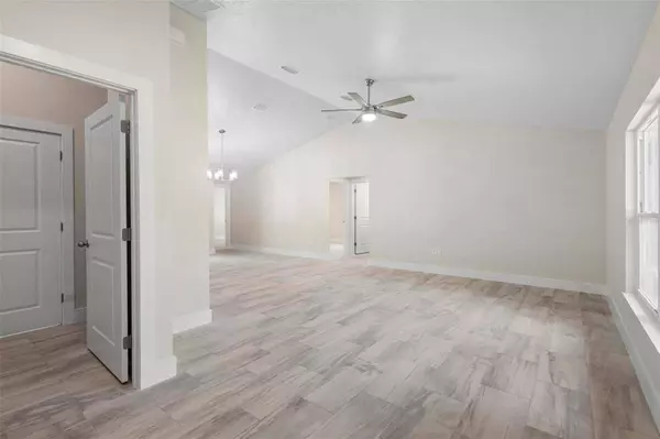 266 BUFORD AVE, Orange City, FL 32763