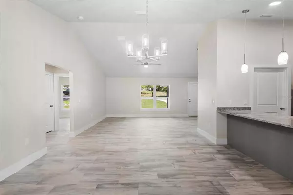 266 BUFORD AVE, Orange City, FL 32763