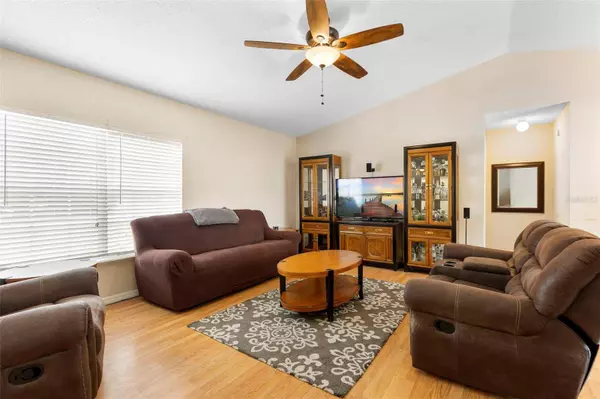 685 N FIRWOOD DR, Deltona, FL 32725