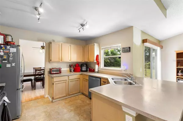 685 N FIRWOOD DR, Deltona, FL 32725