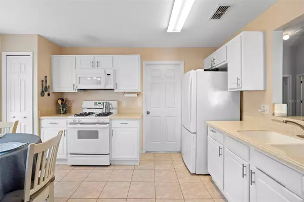 617 FAWN RIDGE DR, Orange City, FL 32763