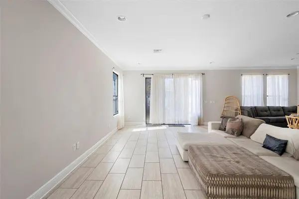 1214 FOUNTAIN COIN LOOP, Orlando, FL 32828