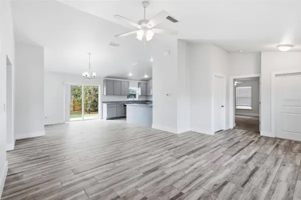 2928 DEVONSHIRE ST, Deltona, FL 32738