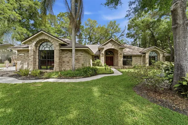 1061 TORCHWOOD DR, Deland, FL 32724