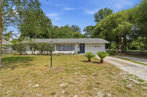 1713 PINE AVE, Deland, FL 32724