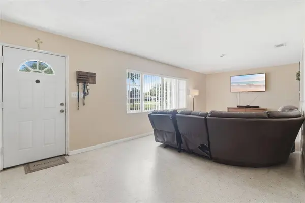 1713 PINE AVE, Deland, FL 32724