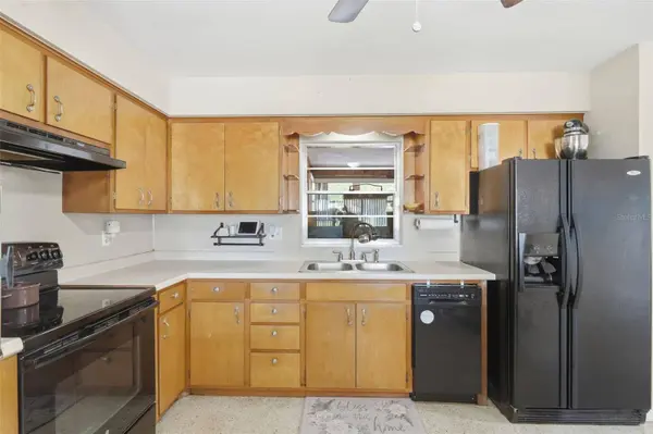 1713 PINE AVE, Deland, FL 32724
