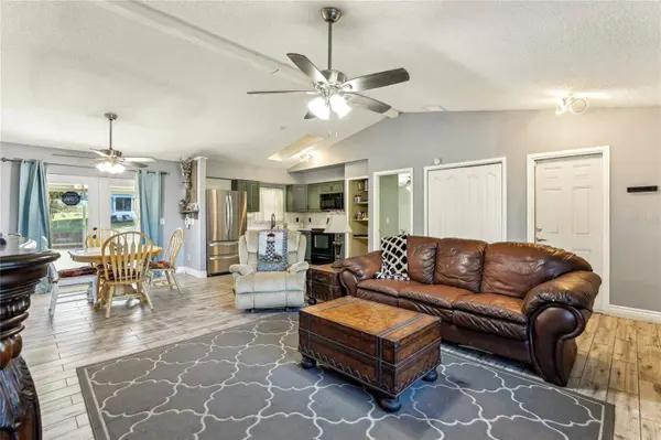 2129 E GLORIA DR, Deltona, FL 32725
