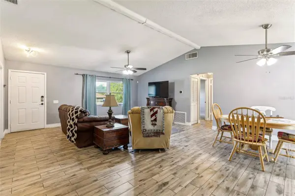 2129 E GLORIA DR, Deltona, FL 32725