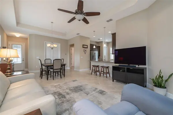 1675 VICTORIA GARDENS DR, Deland, FL 32724