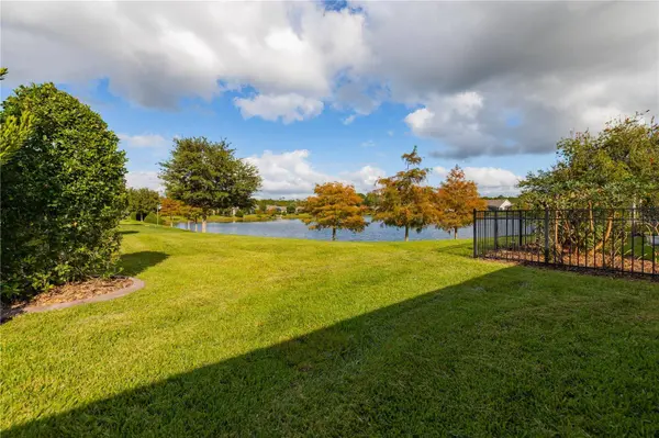 1547 LAMBROOK DR, Deland, FL 32724