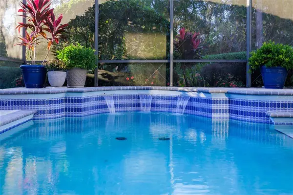 312 W LAKE VICTORIA CIR, Deland, FL 32724