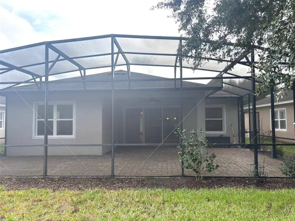 1076 GARDENSHIRE LN, Deland, FL 32724