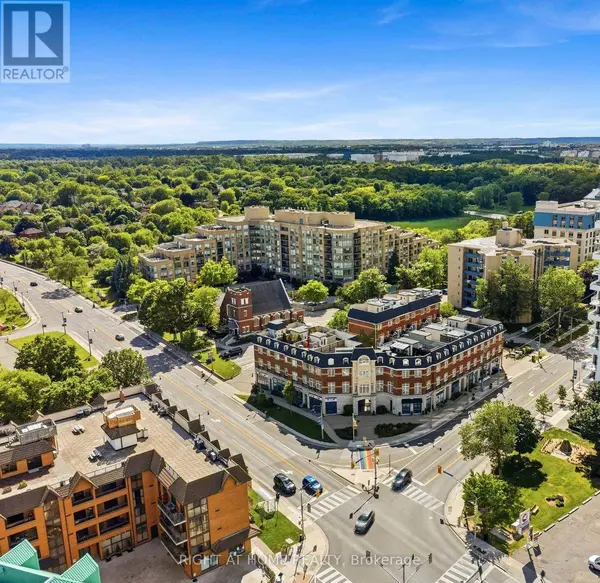 120 BRONTE RD #10, Oakville (br Bronte), ON L6L3C1