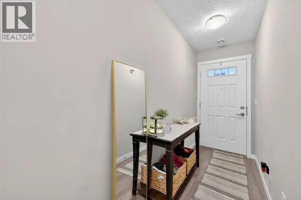 905, 428 Nolan Hill Drive NW, Calgary, AB T3R0V4