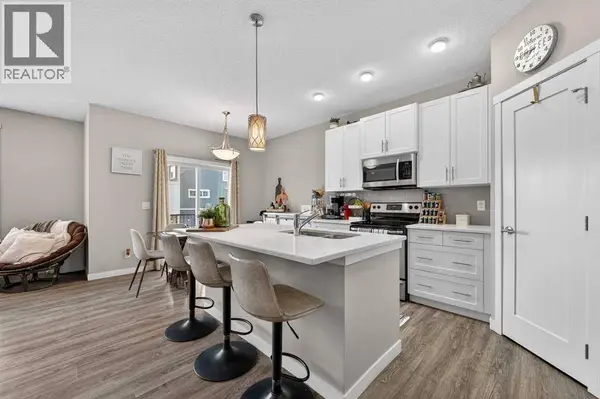 905, 428 Nolan Hill Drive NW, Calgary, AB T3R0V4