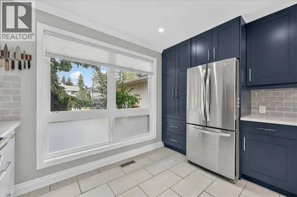 756 Strathcona Drive SW, Calgary, AB T3H1S1