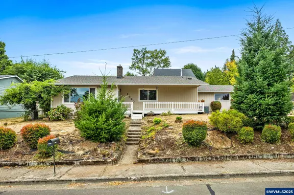 1290 Evergreen Ln, Sweet Home, OR 97386