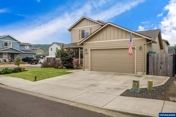 1202 Albatross Ct, Sweet Home, OR 97386