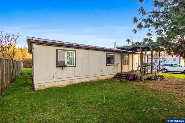 1423 47th Av, Sweet Home, OR 97386