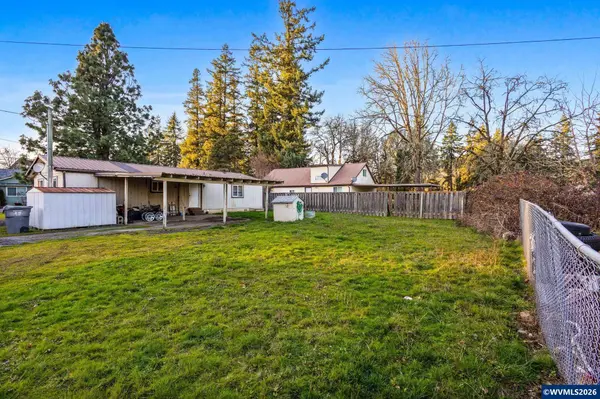 1423 47th Av, Sweet Home, OR 97386