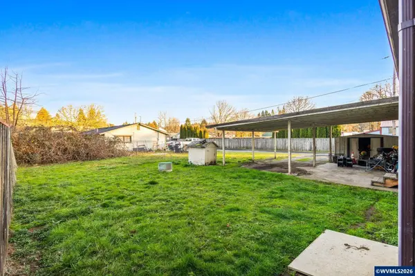 1423 47th Av, Sweet Home, OR 97386