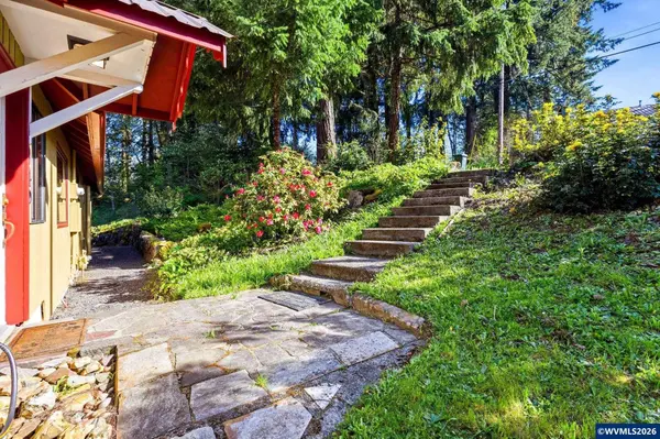 940 Oak Terrace St, Sweet Home, OR 97386