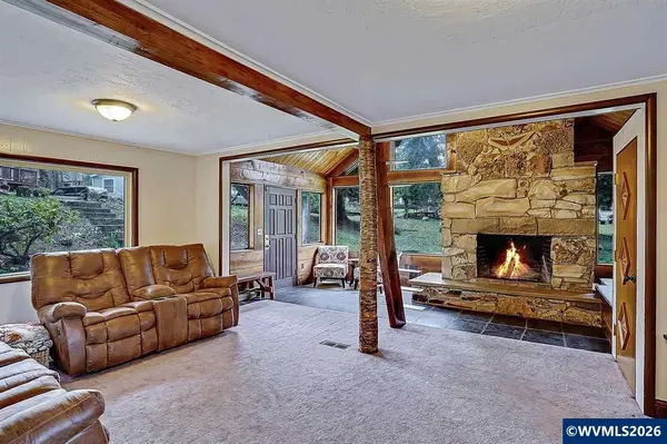 940 Oak Terrace St, Sweet Home, OR 97386