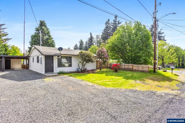 1111 Spruce St, Sweet Home, OR 97386