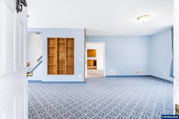 27148 Rowell Hill Rd, Sweet Home, OR 97386