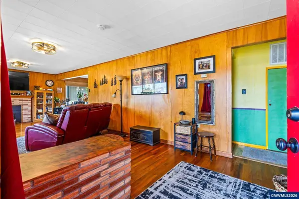 4509 Long St, Sweet Home, OR 97386