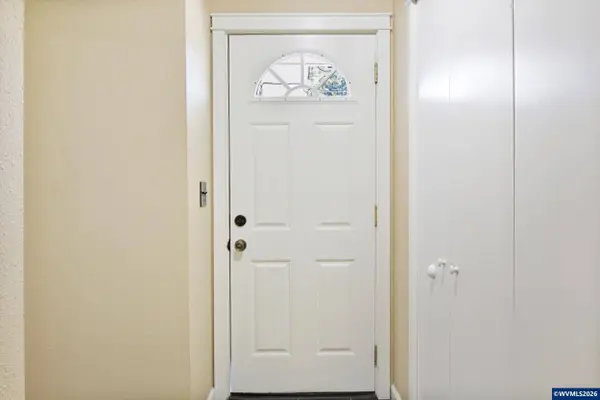 38225 Mount Hope, Lebanon, OR 97355