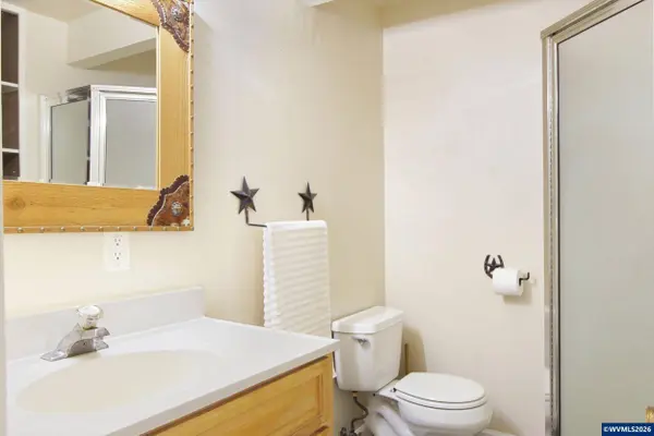 38225 Mount Hope, Lebanon, OR 97355