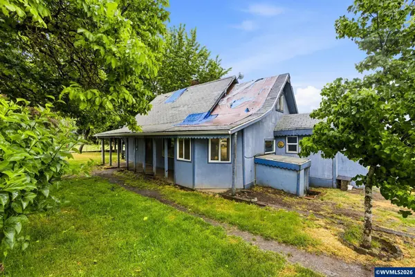 1715 Cascade Dr, Lebanon, OR 97355