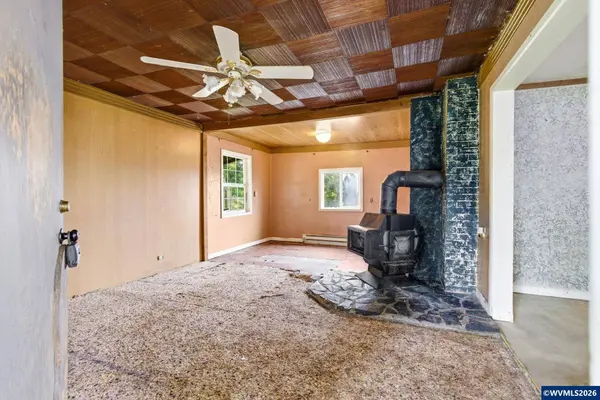 1715 Cascade Dr, Lebanon, OR 97355