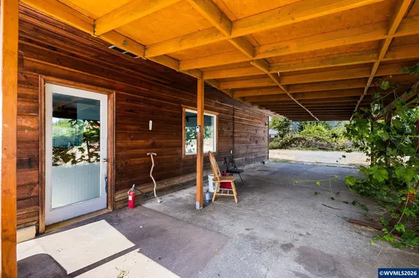 4019 Clark Mill Rd, Sweet Home, OR 97386