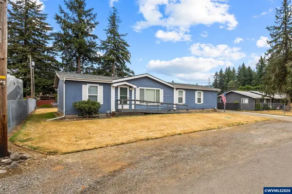1100 2nd Av, Mill City, OR 97360
